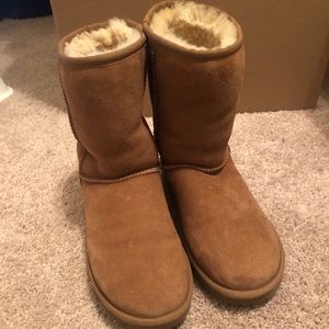 Chestnut Short Ugg Boots🐒